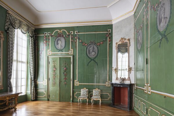 Grünes Lackkabinett in den Neuen Kammern von Sanssouci 